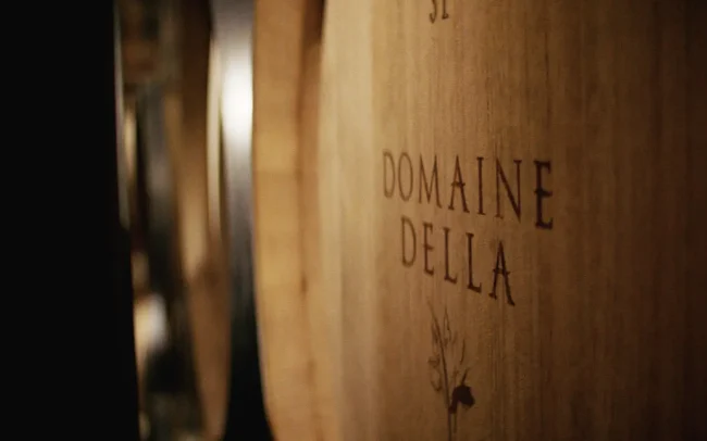 Wine barrel with Domaine Della logo